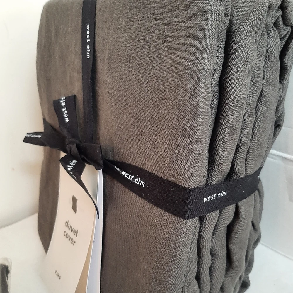 West Elm KING Belgian Flax Linen Duvet cover & 2 King shams Slate